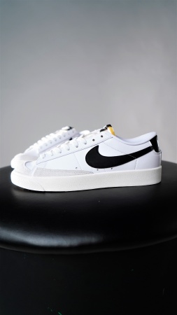 Кроссовки Blazer Low White Black PRM S10405-04