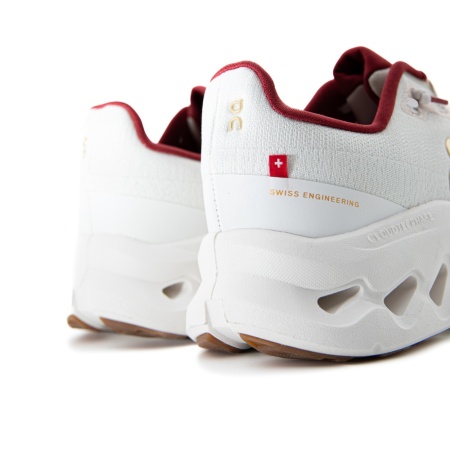 Кроссовки Cloudtilt Pearl Ivory On Running White S10659-04